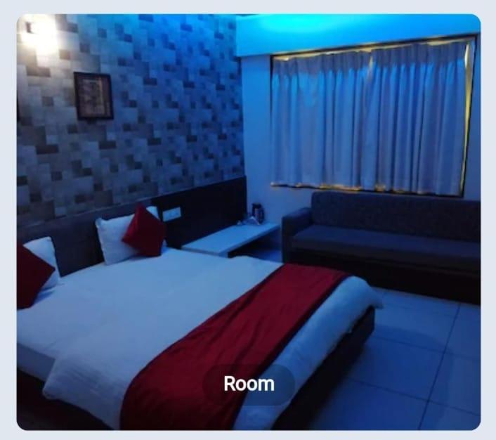 Hotel Best Velly Gandhinagar Buitenkant foto