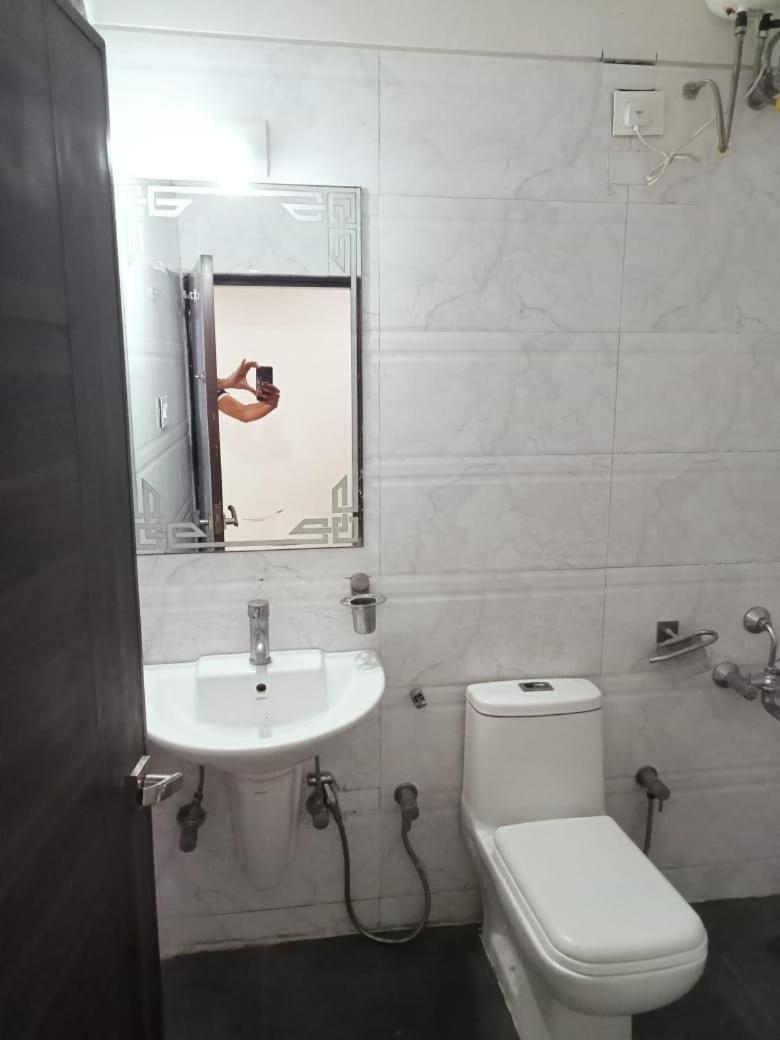 Hotel Best Velly Gandhinagar Buitenkant foto