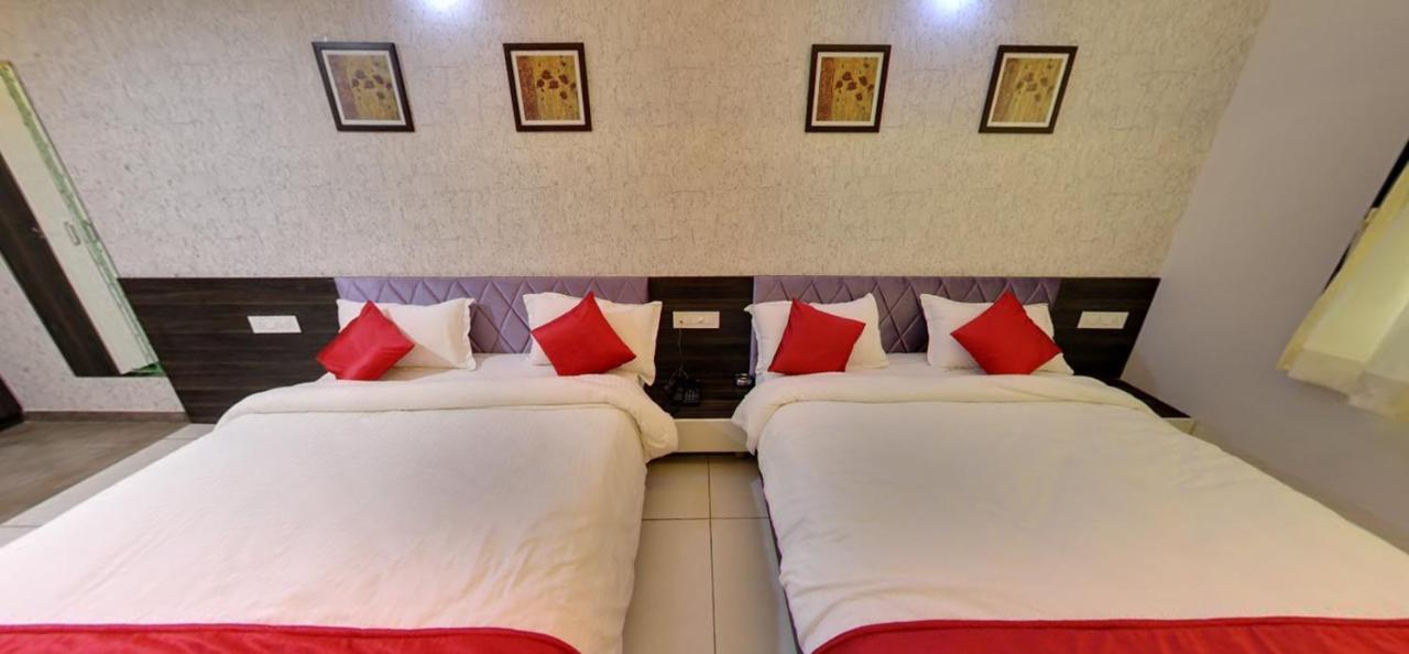 Hotel Best Velly Gandhinagar Buitenkant foto