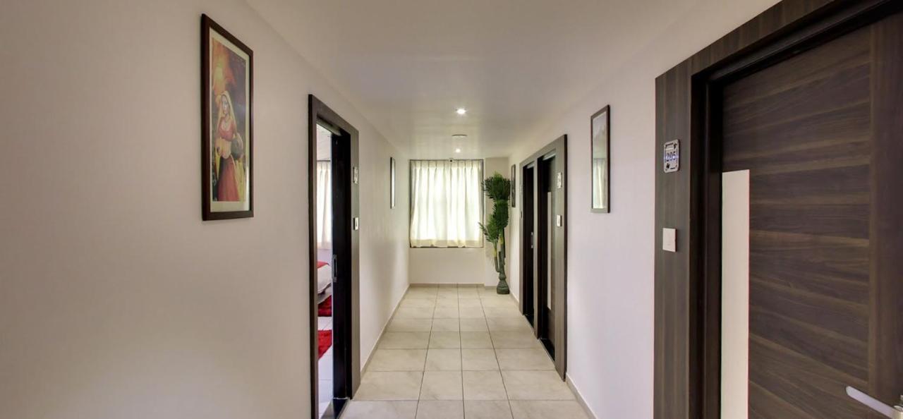 Hotel Best Velly Gandhinagar Buitenkant foto